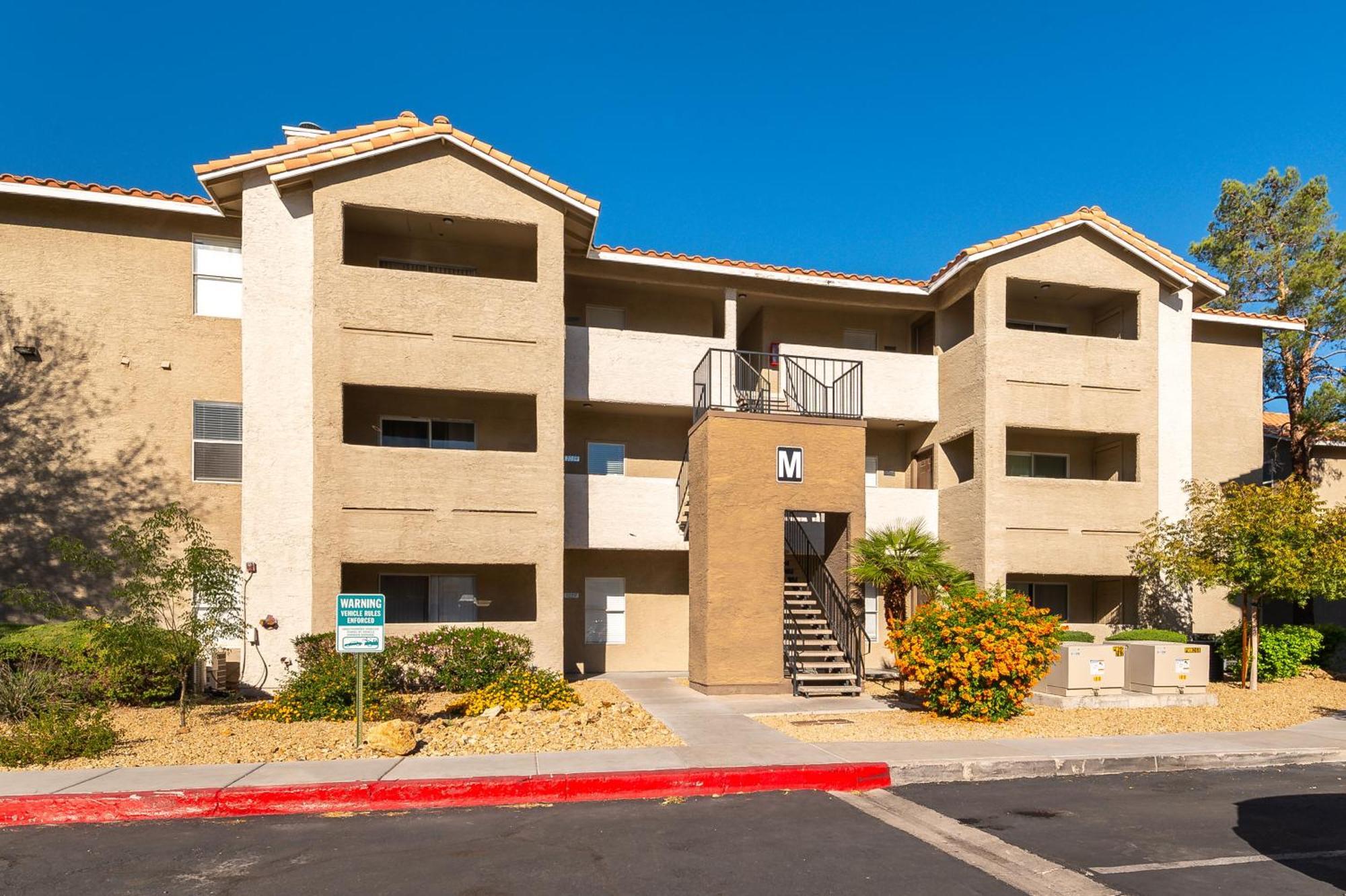 Stylish, Cozy 2Br,2Ba Condo Near Rio, Vegas Luxury Лас Вегас Екстериор снимка