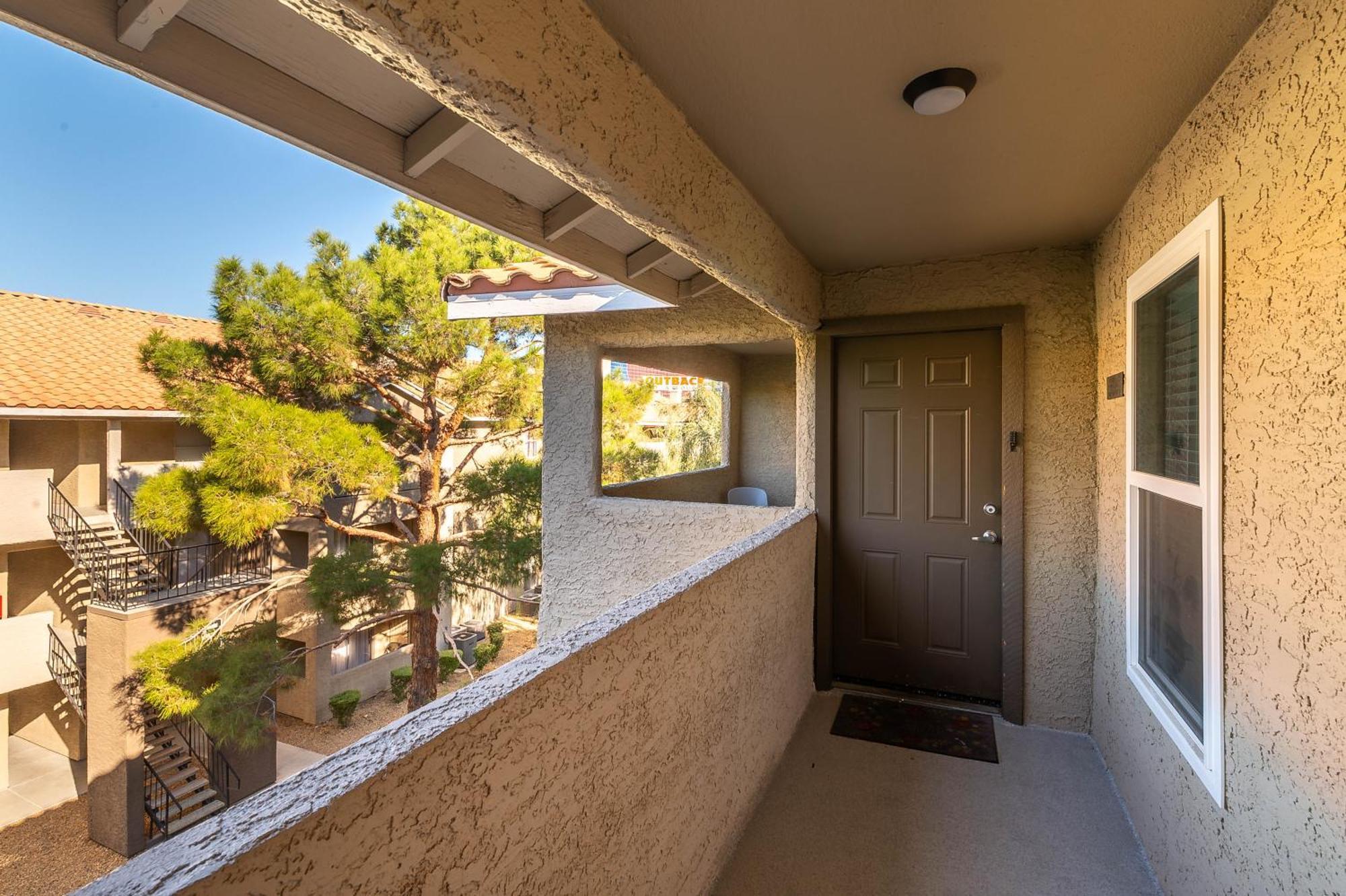 Stylish, Cozy 2Br,2Ba Condo Near Rio, Vegas Luxury Лас Вегас Екстериор снимка
